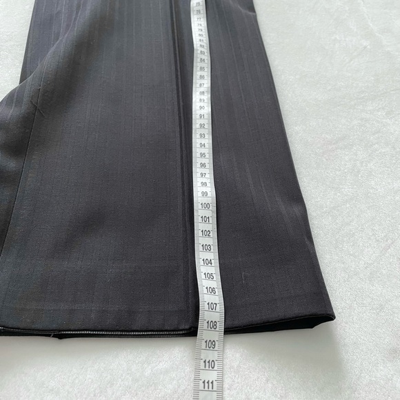 Men’s European Charcoal Suit - Picture 15 of 15